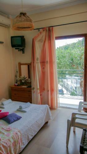 Hostal Flowers Studios