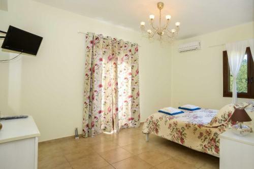 Ahai Paxos Villa