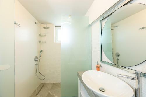 Apartamento Akrogiali Hotel