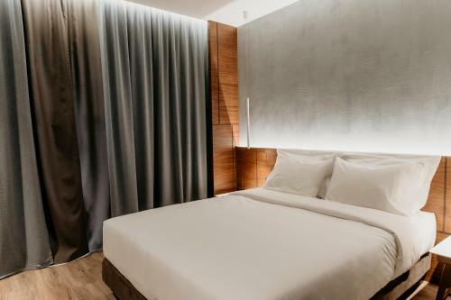 Aya Hotel