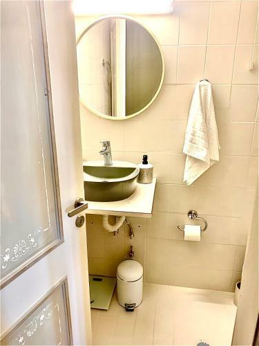 Hostal Helios - Epirus Traditional Guesthouse
