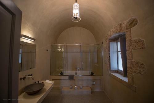 Ippola Boutique Hotel