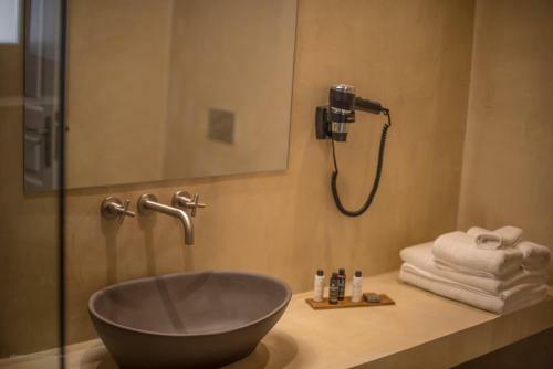 Ippola Boutique Hotel