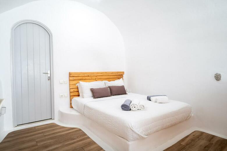 Villa Karpimo Suites