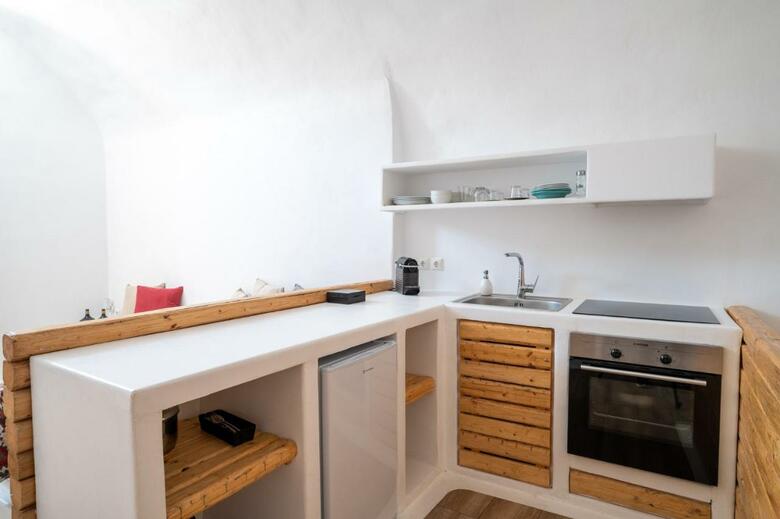 Villa Karpimo Suites