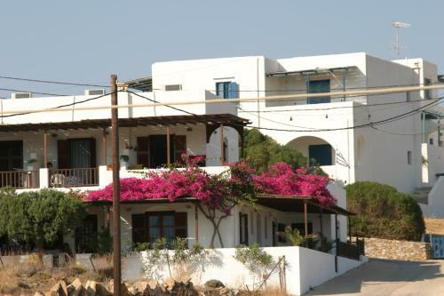 Hostal Cyclades Rooms