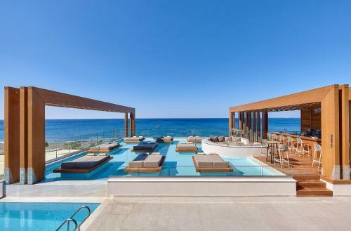 Hotel Enorme Santanna Beach