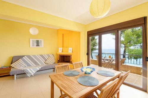 Beachfront Villa Posidi