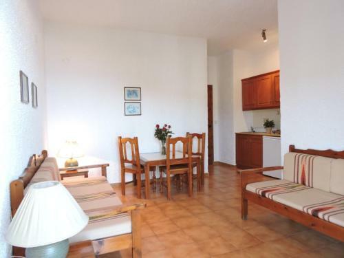 Thamiris Apartments