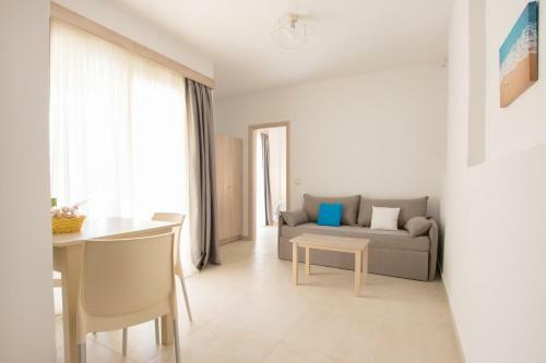 Porfyris Studios And Apartments