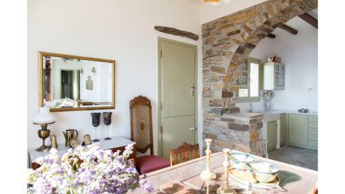 Amaryllis House - Tinos
