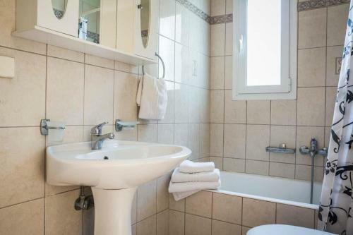 Karavados Villa Sleeps 6 Pool Air Con Wifi