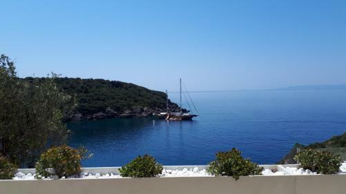 Villa Katikies Manis Suites