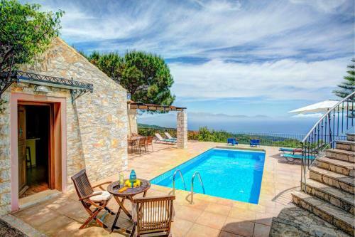 Katsarata Villa Sleeps 4 Pool Air Con Wifi