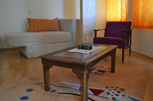 Bache Apartments
