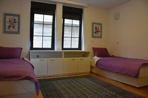 Bache Apartments