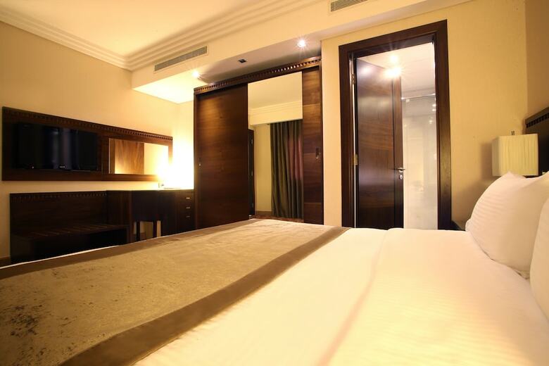 Hotel Lancaster Suites Raouche