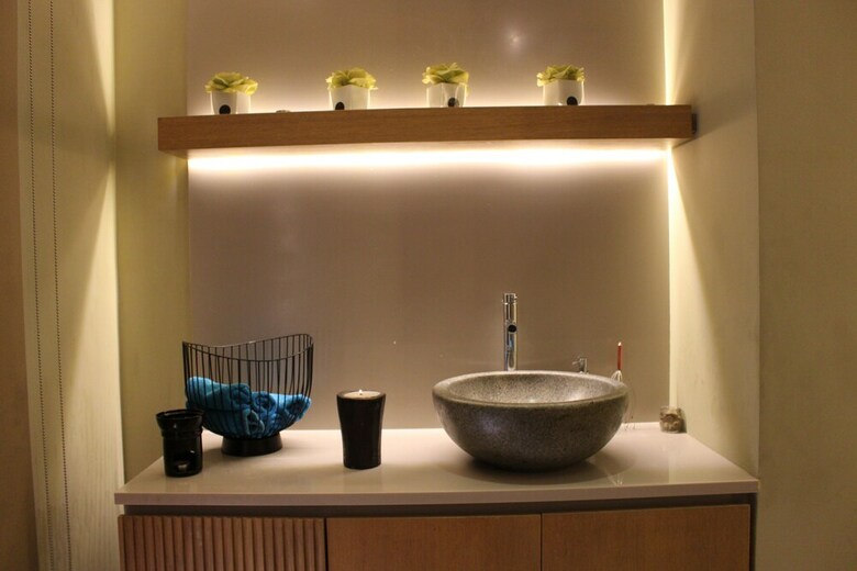 Hotel Saifi Suites