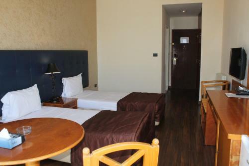 Charles Hotel