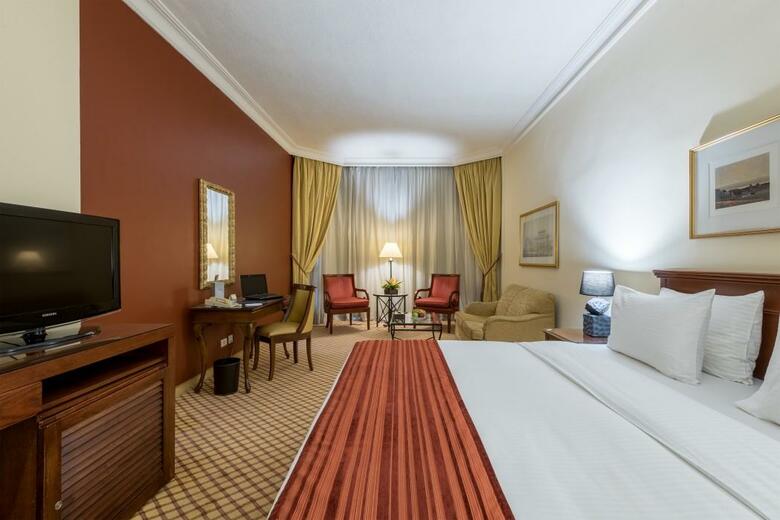 Golden Tulip Galleria Hotel