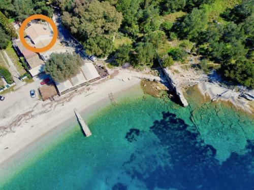 Beachfront Villa Nikolakis Kerasia