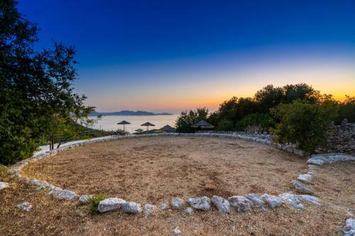 Aloni Stone Cottages