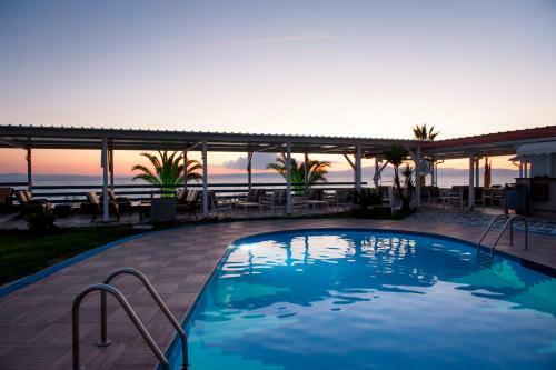Hanioti Grandotel Hotel