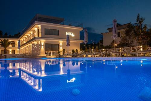 Laguna Resort Boutique Hotel