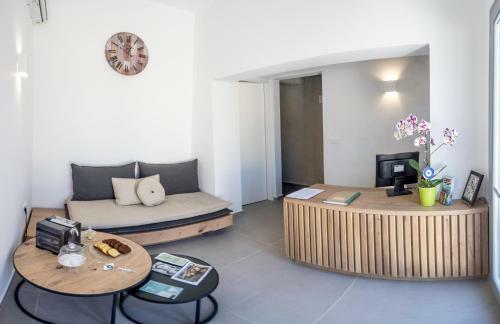 Hotel Oro Suites