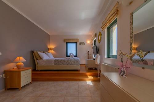 Villa Kommeno Bay 1 , Corfu