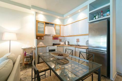 #flh - Coconut & Vanilla Pool Apartments