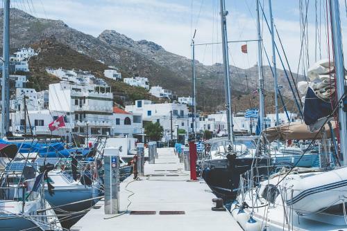 Hotel Chill & Co. Serifos