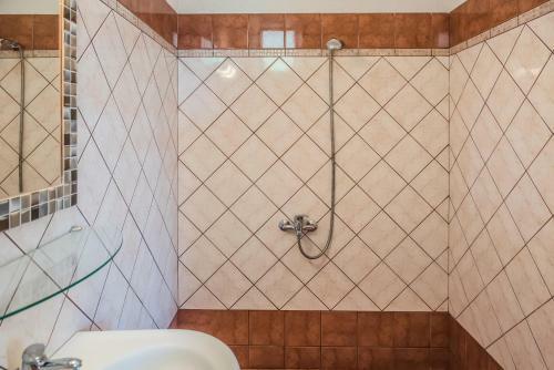 Hostal Citro By The Sea