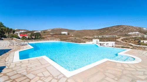 Elia Poolside Apartment