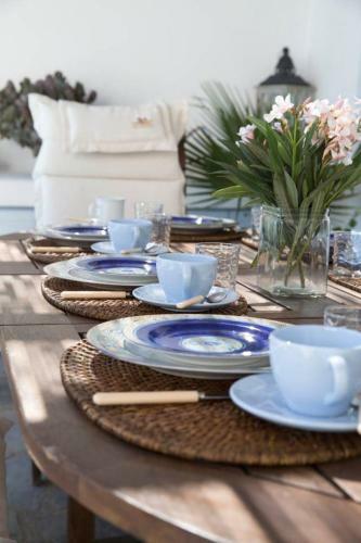 Psarrou Villa For 10 Guests, Stunning Sea Views