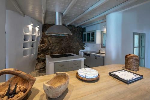 Black Diamond Luxurious Villa Mykonian Blue