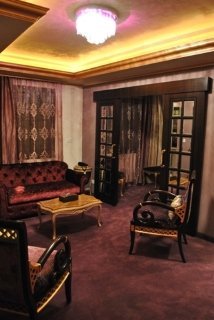 Qhotel