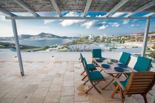 Villa Paradiso Bay