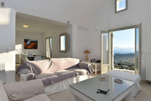 Triad Villas - Panoramic Three Villa Complex With Helipad