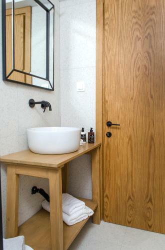 Hostal Thea Suites