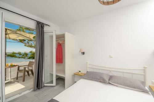 Hotel Prestige On The Beach