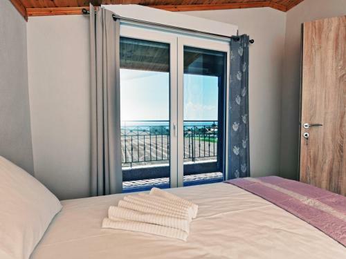 Iris Sunset Luxury Apartments - Nea Potidea Halkidiki