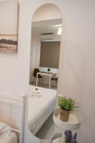 Bounatsa Studios & Apartments
