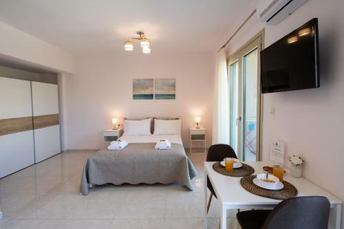 Bounatsa Studios & Apartments