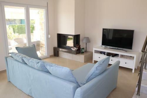 Villa Three-storey Maisonette In Nikiti