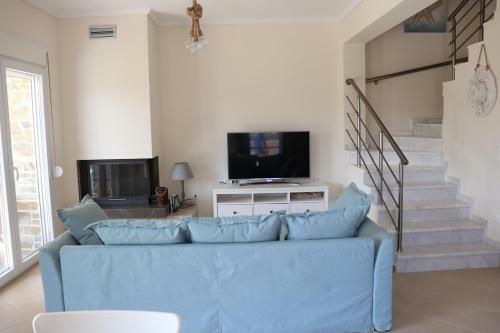 Villa Three-storey Maisonette In Nikiti