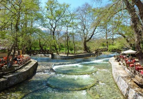 Nerochori Villa Sleeps 5 With Pool And Air Con