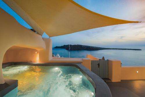 Nano Oia Villa