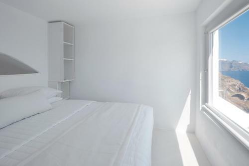 Villa Oia White Cave