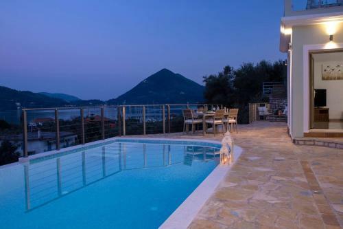 Villa Crystal